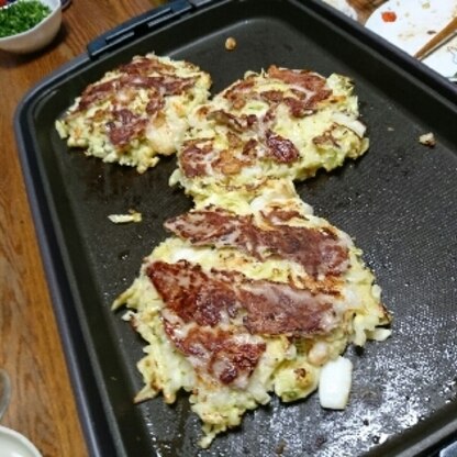 焼いてる途中です。やっぱり芋が入ってるとふんわり美味しいですね！